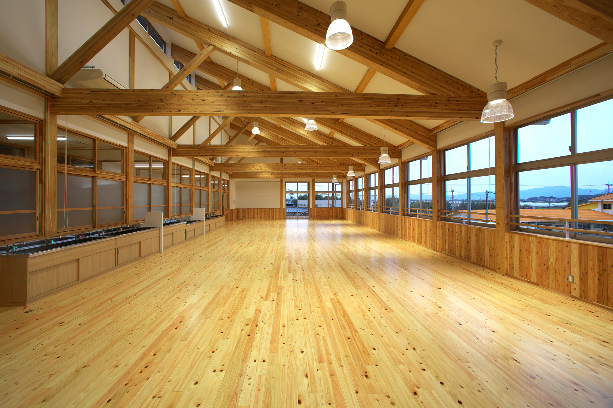 広川町立下広川小学校 様 - ヤマサハウスの木造施設建築